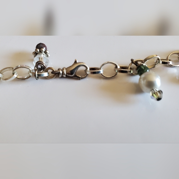 Vtg. Natural Stones And Faux Pearls Dangled Charms Necklace - Picture 7 of 7